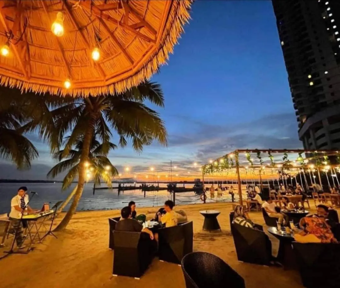 Daire 精简设计两卧两卫海景公寓2-4人入住 金海湾danga Bay Johor Bahru