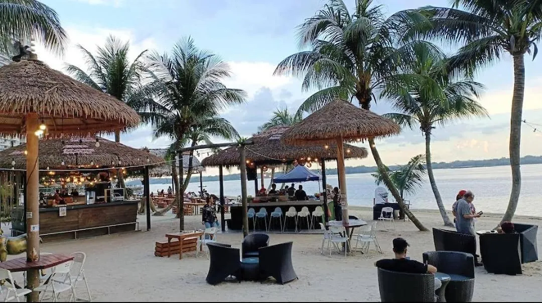 Daire 精简设计两卧两卫海景公寓2-4人入住 金海湾danga Bay Johor Bahru Malezya