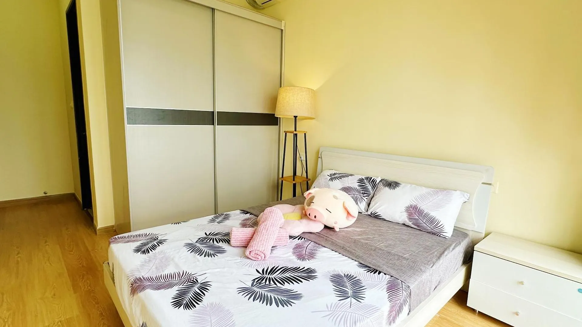 Daire 精简设计两卧两卫海景公寓2-4人入住 金海湾danga Bay Johor Bahru