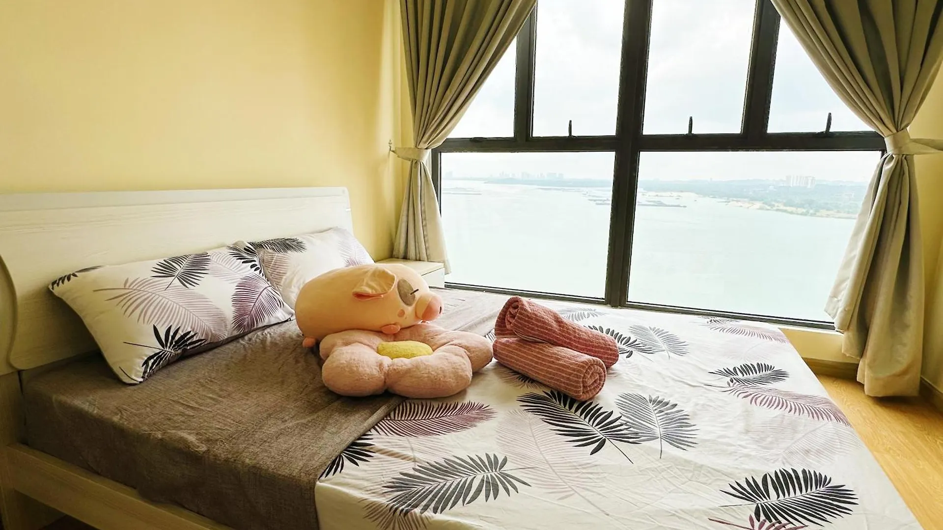 Daire 精简设计两卧两卫海景公寓2-4人入住 金海湾danga Bay Johor Bahru